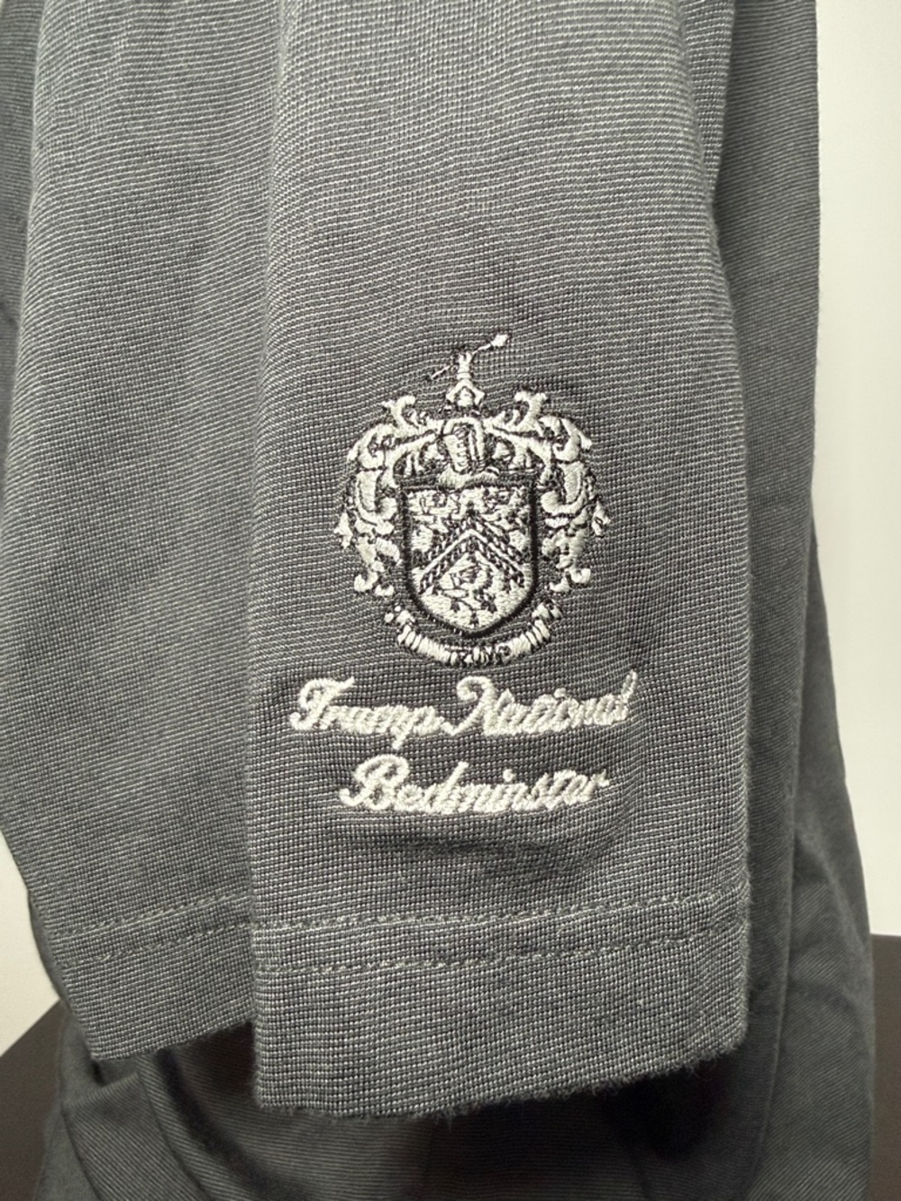 TravisMathew Trump National Bedminster Men’s Dark Gray Golf Polo Shirt Size Med - Picture 3 of 6
